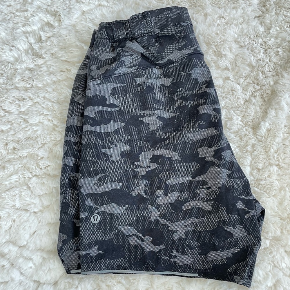 COPY - Mens lululemon medium shorts